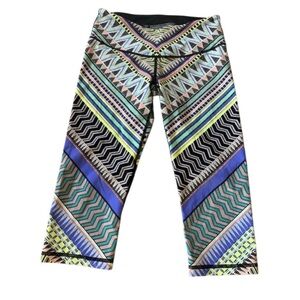 Victoria Secret VSX Sport leggings NWOT. Small/petite. Capri style colorful